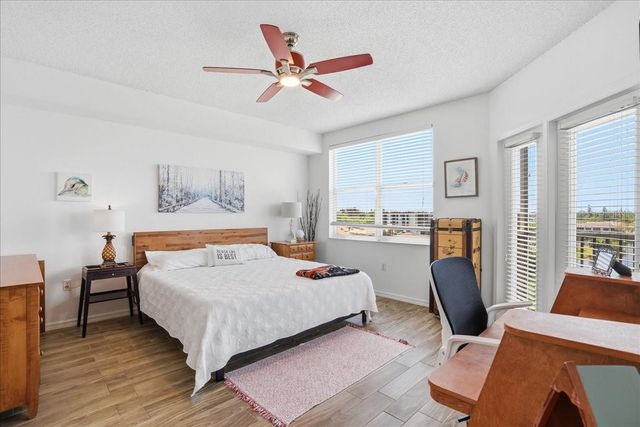 6425 SHORELINE DRIVE 10503, St Petersburg, FL 33708