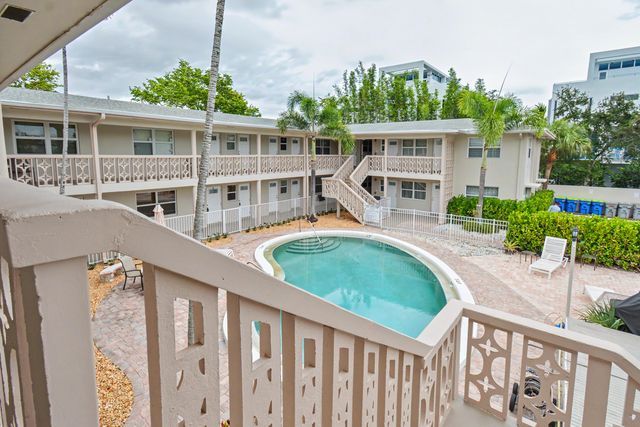 2701 NE 1st Street 201, Pompano Beach, FL 33062
