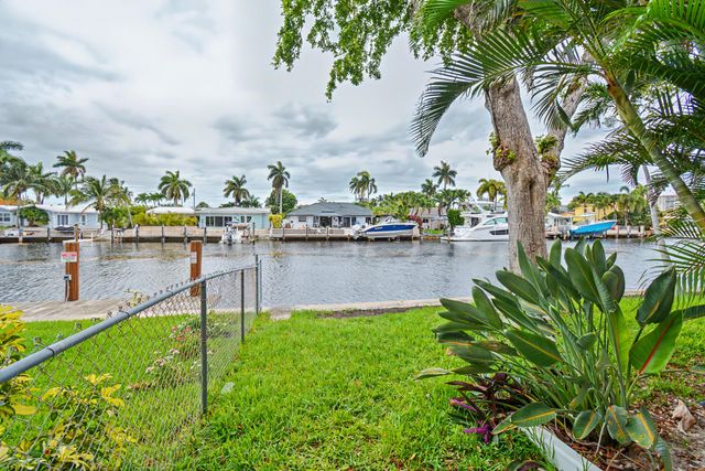 2701 NE 1st Street 201, Pompano Beach, FL 33062