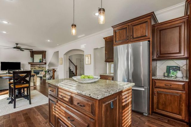 28605 W 162nd Terrace, Gardner, KS 66030