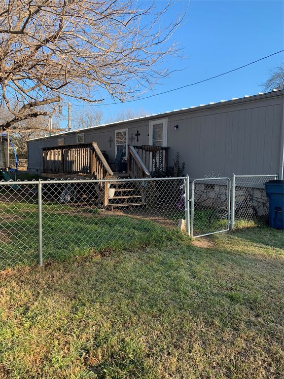 1506 Alamo Drive, Granbury, TX 76048 — exterior