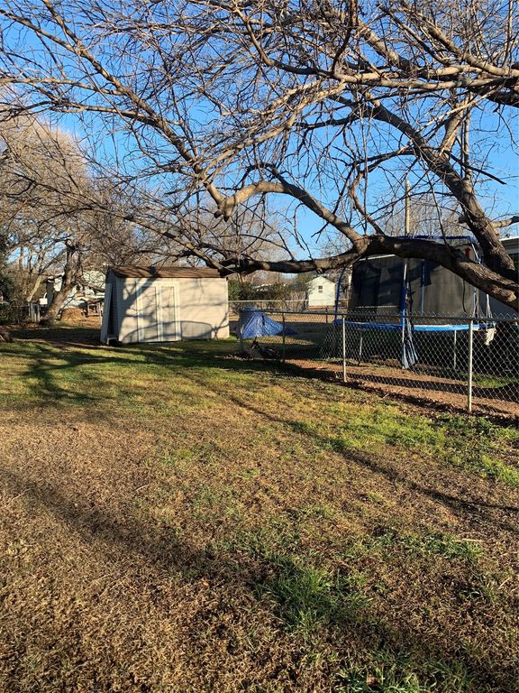 1506 Alamo Drive, Granbury, TX 76048 — photo 2