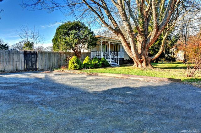 154 Jefferson Drive, Mastic Beach, NY 11951