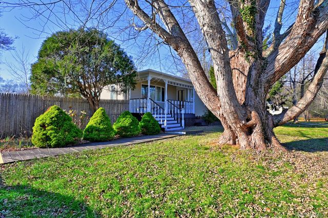 154 Jefferson Drive, Mastic Beach, NY 11951