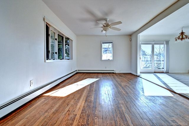 154 Jefferson Drive, Mastic Beach, NY 11951