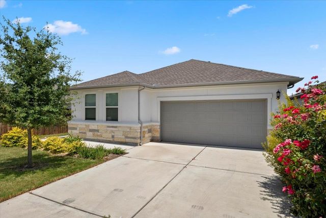 500 Stinchcomb RD, Hutto, TX 78634