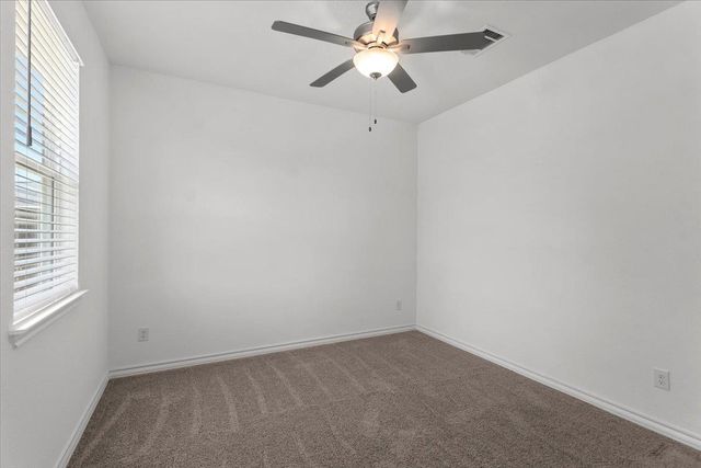 500 Stinchcomb RD, Hutto, TX 78634