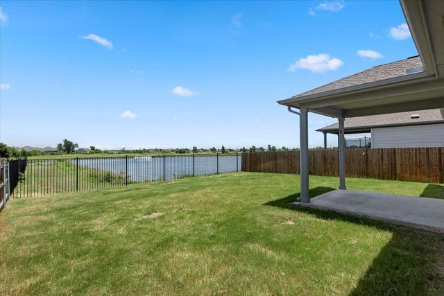 500 Stinchcomb RD, Hutto, TX 78634