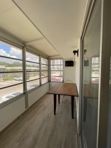 654 Saxony N, Delray Beach, FL 33446