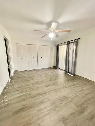 654 Saxony N, Delray Beach, FL 33446