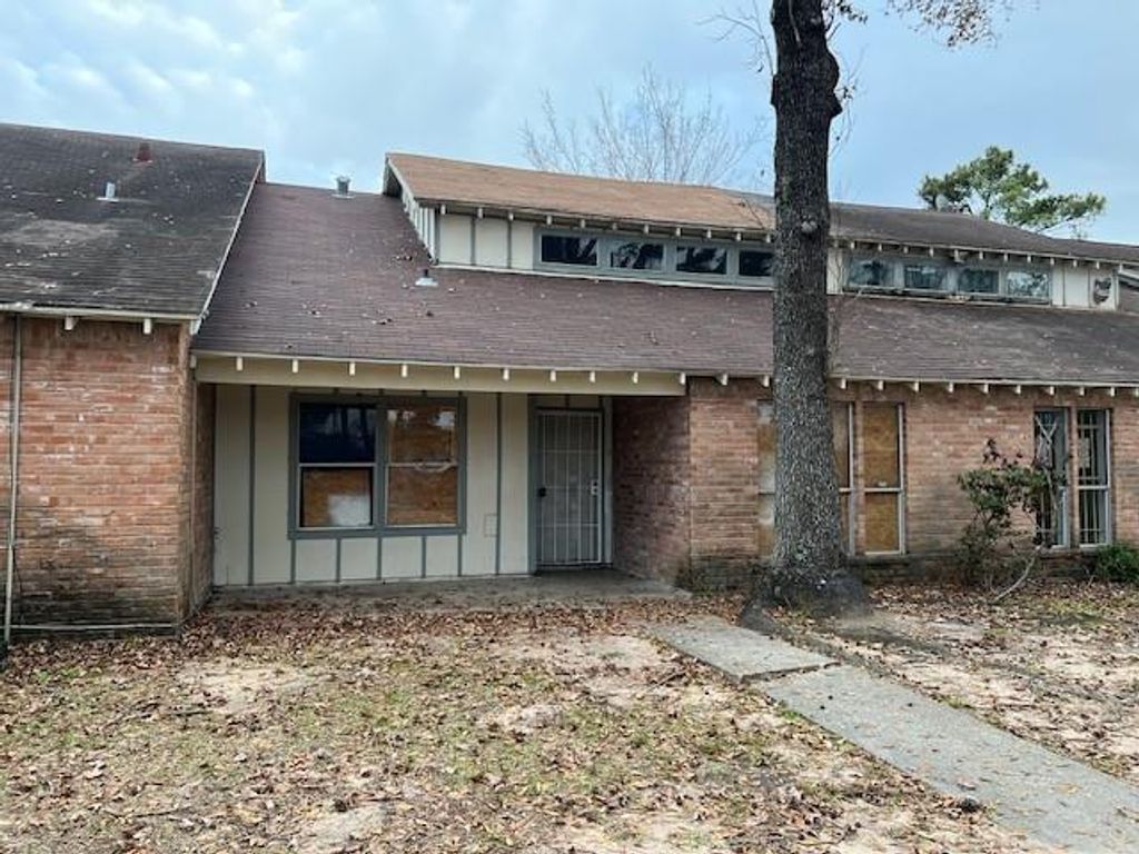 12211 W Village Drive B, Houston, TX 77039