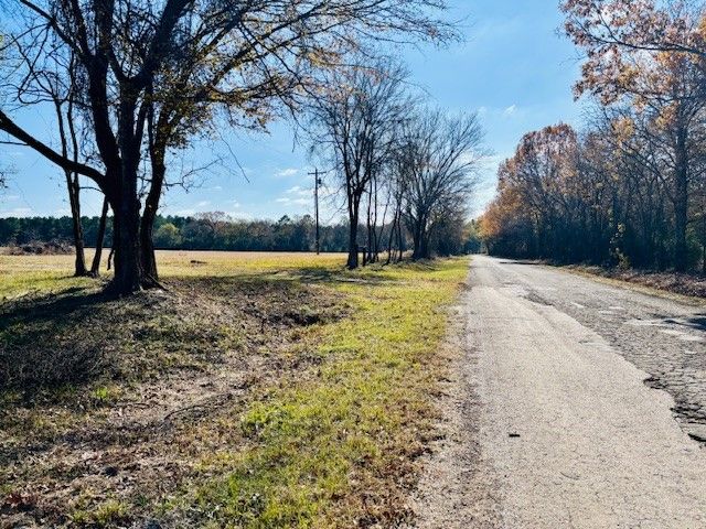 954 County Road 1813, Yantis, TX 75773