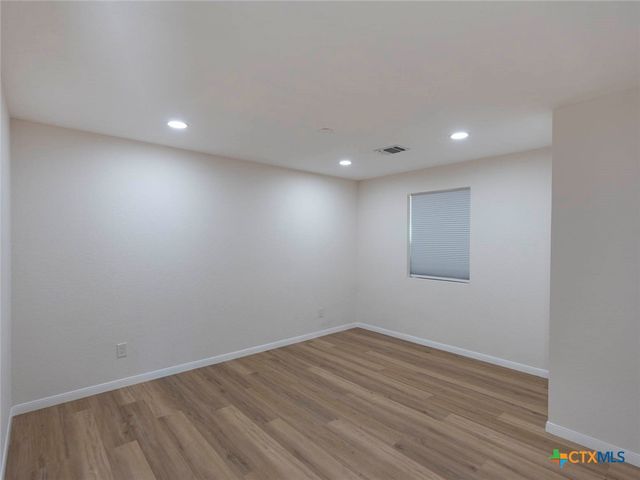 268 White Oak Drive, Canyon Lake, TX 78133