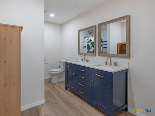 268 White Oak Drive, Canyon Lake, TX 78133