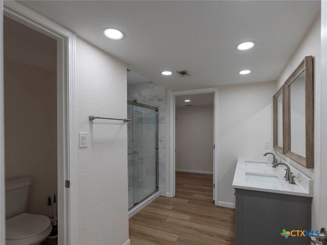 268 White Oak Drive, Canyon Lake, TX 78133