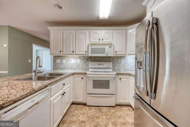15 Westward Lane, Blue Ridge, GA 30513