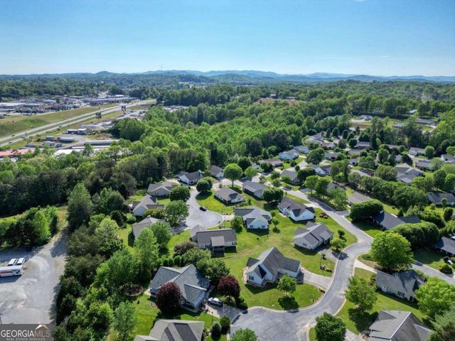 15 Westward Lane, Blue Ridge, GA 30513