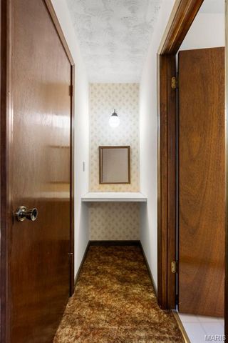 709 Ron Avenue, Washington, MO 63090