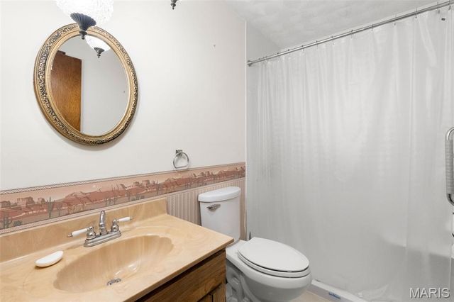 709 Ron Avenue, Washington, MO 63090