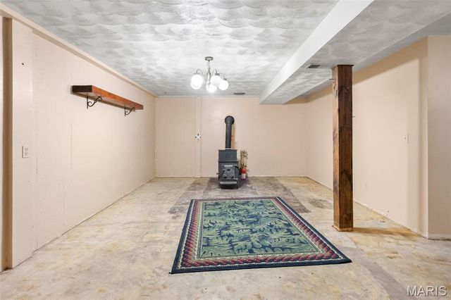 709 Ron Avenue, Washington, MO 63090