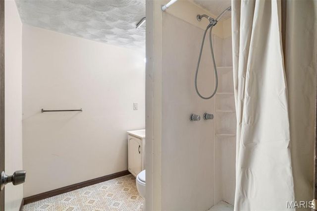 709 Ron Avenue, Washington, MO 63090