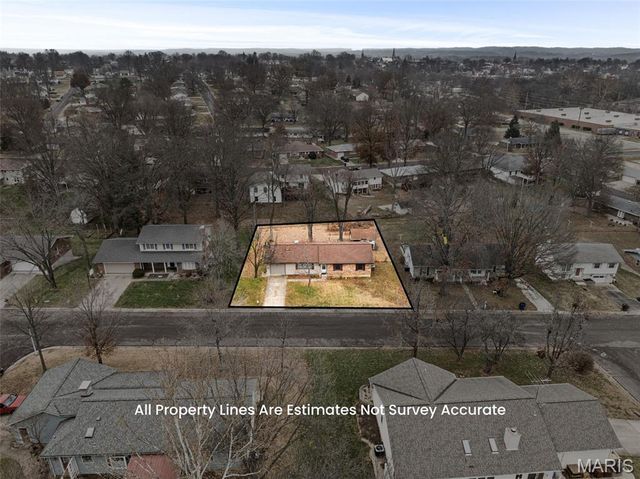 709 Ron Avenue, Washington, MO 63090