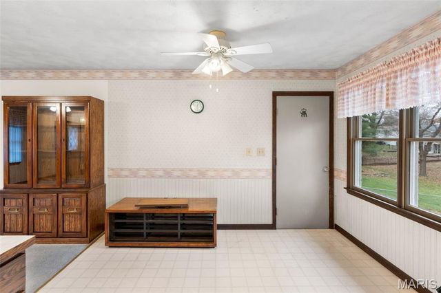 709 Ron Avenue, Washington, MO 63090