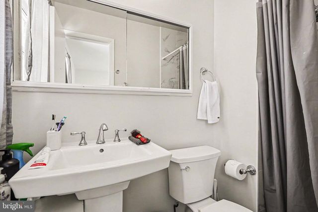 7112 DALHOUSE ST, Springfield, VA 22151