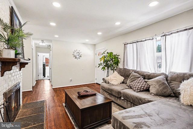 7112 DALHOUSE ST, Springfield, VA 22151