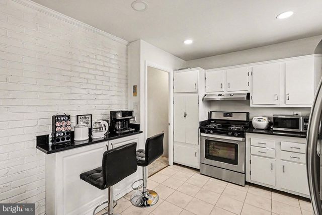 7112 DALHOUSE ST, Springfield, VA 22151