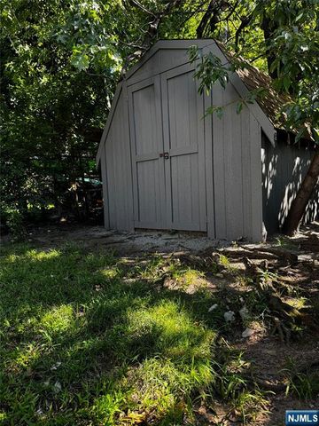34 Willow Street, Bloomfield, NJ 07003