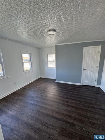 34 Willow Street, Bloomfield, NJ 07003