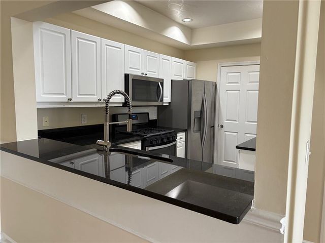 3636 Habersham Road NW 1401, Atlanta, GA 30305