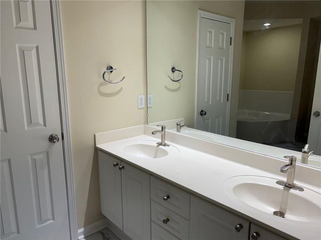 3636 Habersham Road NW 1401, Atlanta, GA 30305