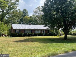5500 CHARLESTOWN ROAD, Mercersburg, PA 17236
