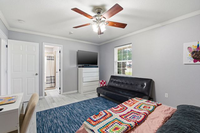 336 Meadows Estate Street, Tom Bean, TX 75491