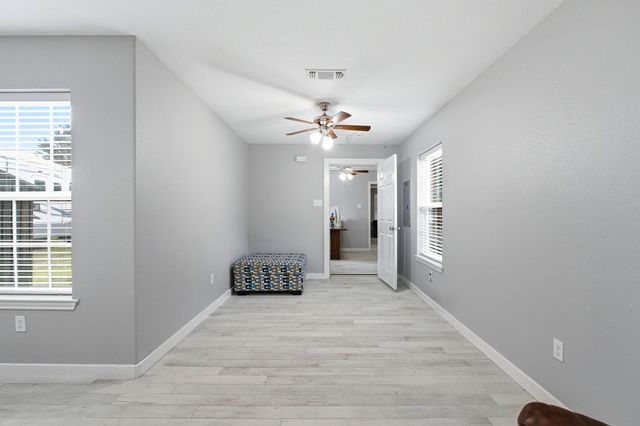 336 Meadows Estate Street, Tom Bean, TX 75491