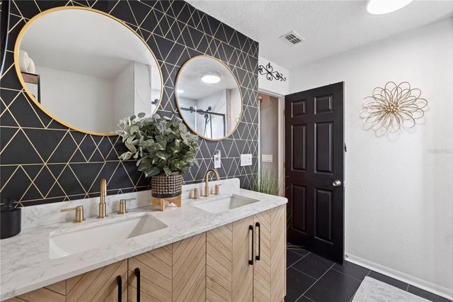 26650 PELICAN STREET, Eustis, FL 32736