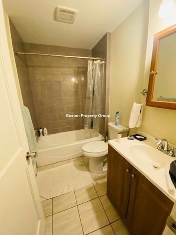 39 Millmont St 3, Boston, MA 02119