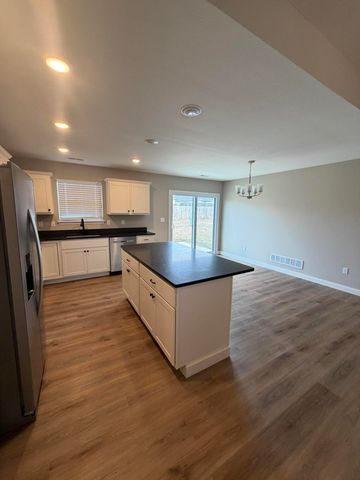 5725 BLACK GUM CT, Columbia, MO 65202