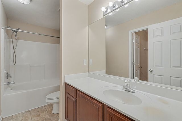 1056 Harold Lee Dr, Smyrna, TN 37167