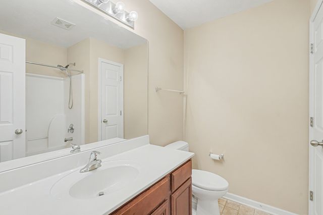 1056 Harold Lee Dr, Smyrna, TN 37167