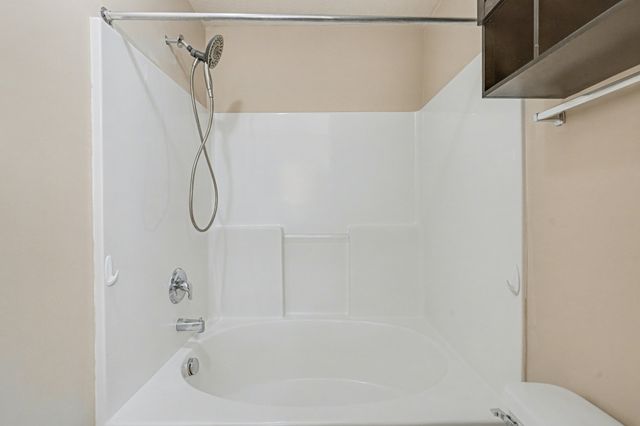 1056 Harold Lee Dr, Smyrna, TN 37167