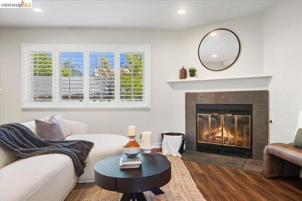 163 N Parkwood AVE APT 3, Pasadena, CA 91107 — exterior