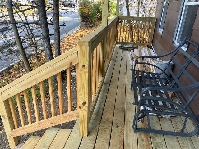 48 Lake St, Webster, MA 01570