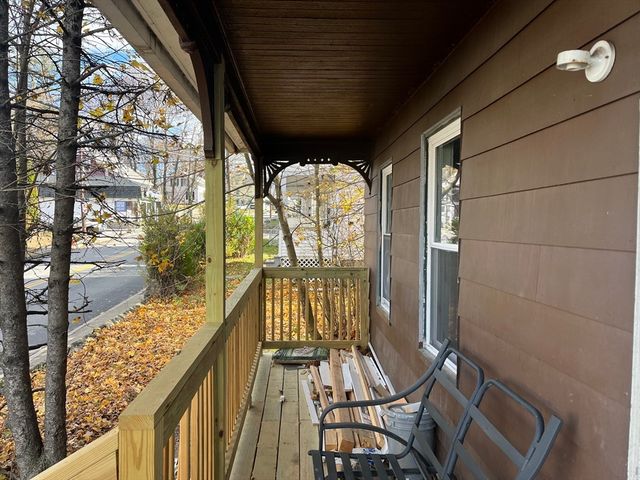 48 Lake St, Webster, MA 01570