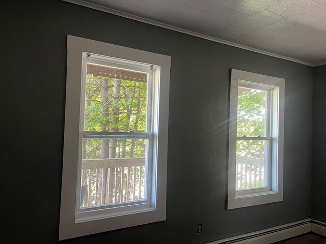 48 Lake St, Webster, MA 01570