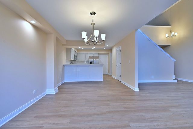 3208 Raphael Court, St. Charles, IL 60175