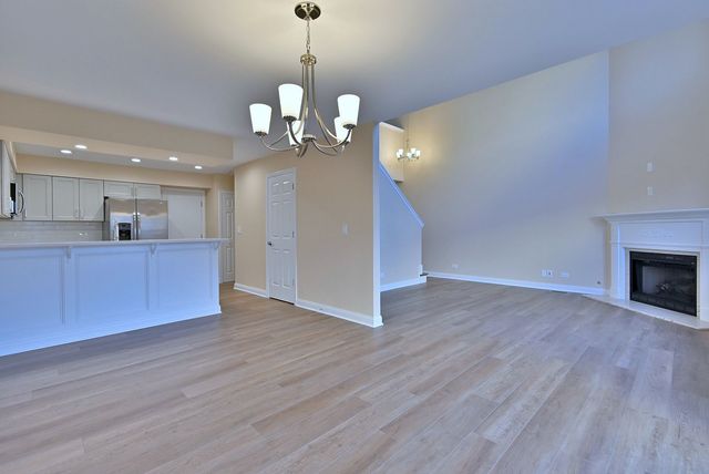 3208 Raphael Court, St. Charles, IL 60175