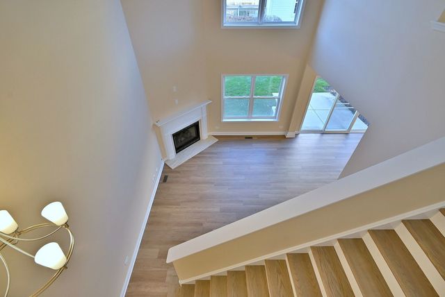 3208 Raphael Court, St. Charles, IL 60175